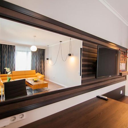 Business Class Apartment Cluj-Napoca Exterior foto