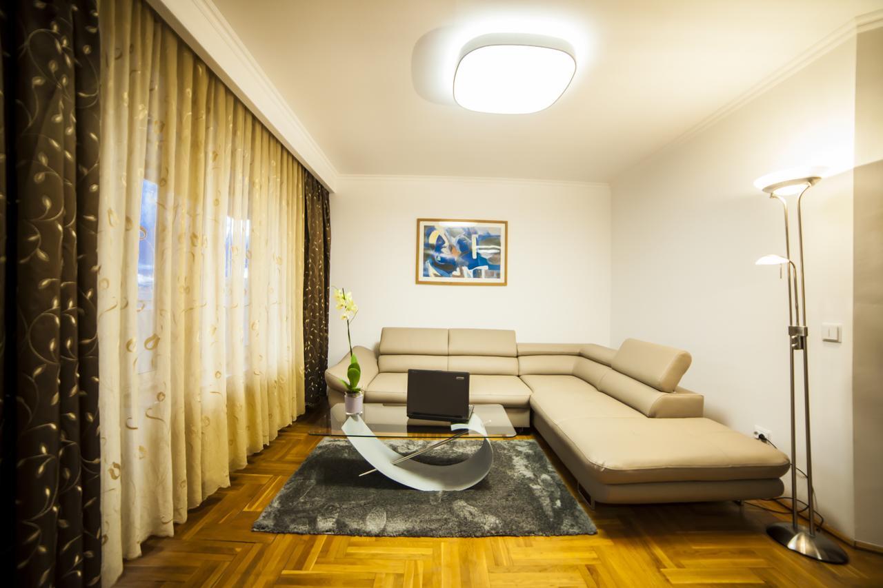 Business Class Apartment Cluj-Napoca Exterior foto